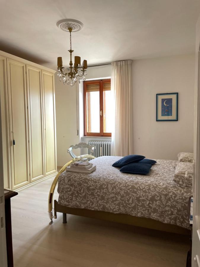 La Signora Dei Fiori Apartment Gubbio Exterior photo